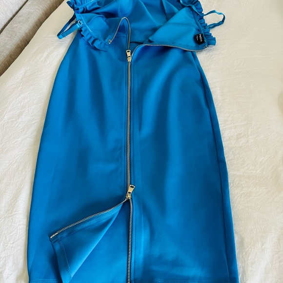 Bebe bodycon dress with ruffles 💙 - Picture 8 of 13